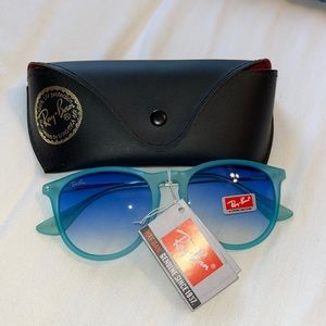 Blue Ray-Bans